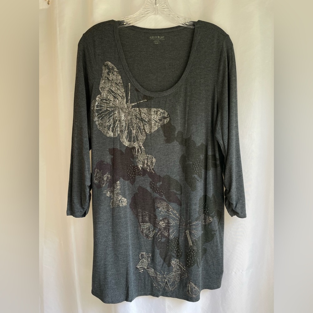 A Pea in the Pod Maternity Shirt